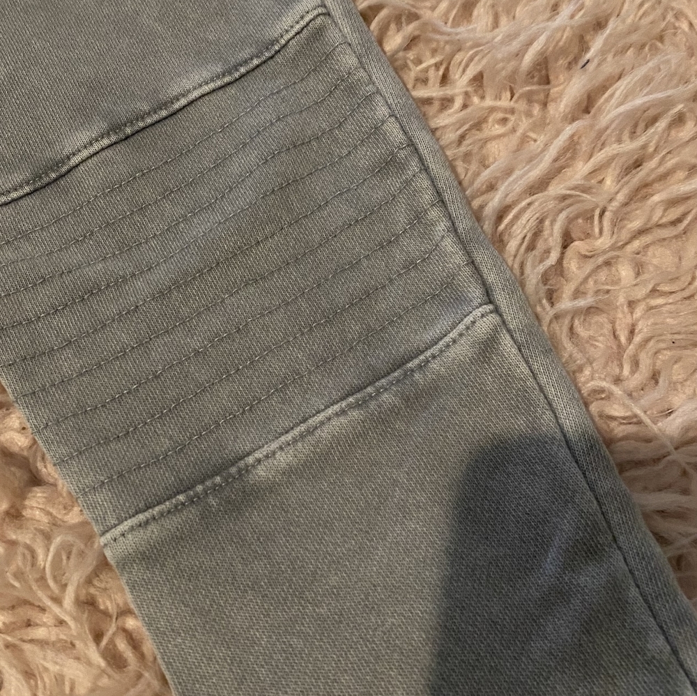 Joggers - Picture 6 of 12
